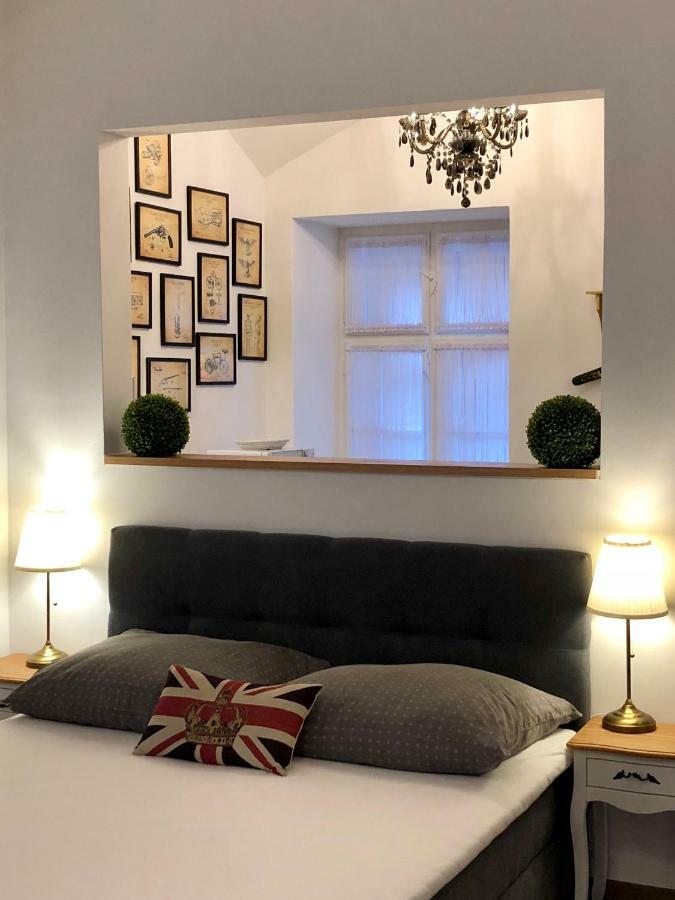 에게르 Frank Apartman Deluxe 빌라 외부 사진